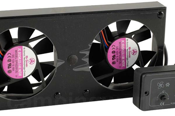Køleskabsventilator 12V med 2 motorer. betjeningspanel til påb.